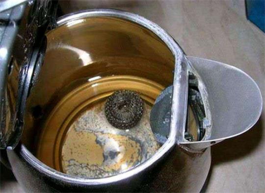 水垢怎么去除最简单方法  水壶里面的水垢怎么去除